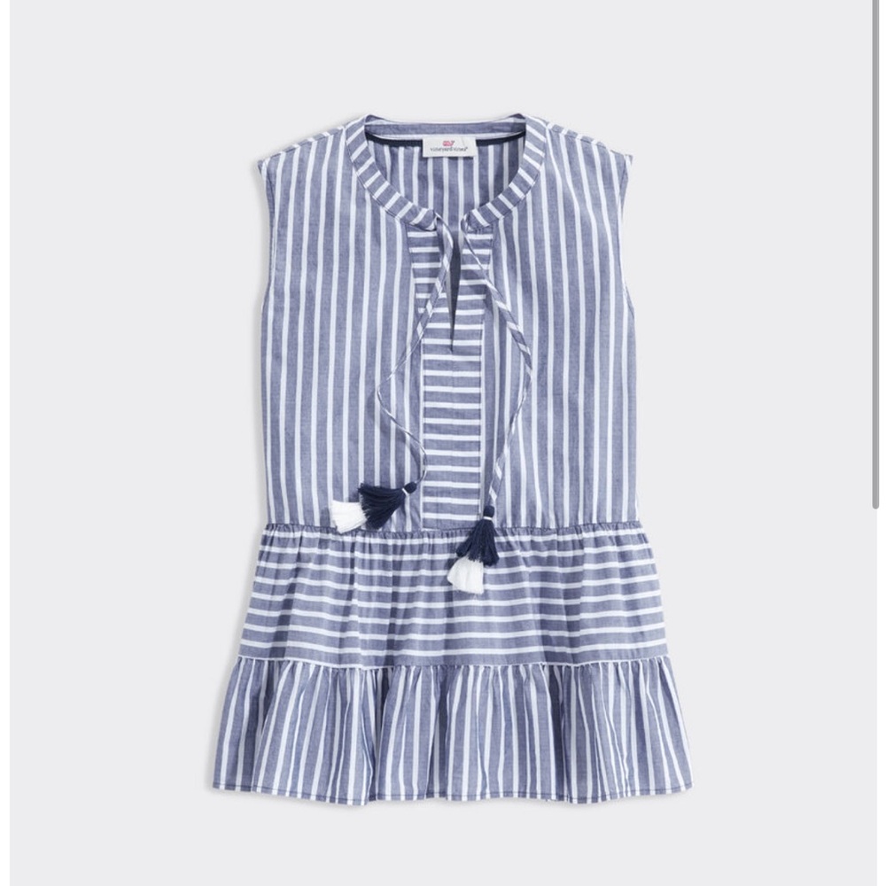 NWT vineyard vines top with tassels
